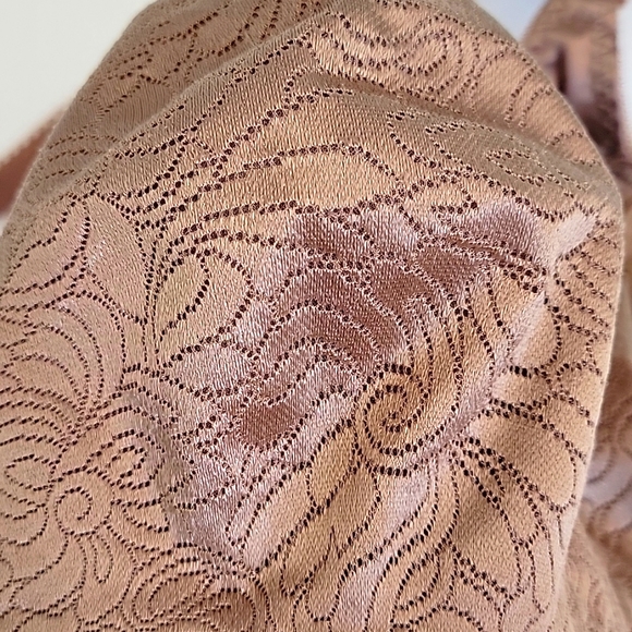 BALI Double Support Spa Closure Wireless Bra / 40C/90. - Picture 9 of 9